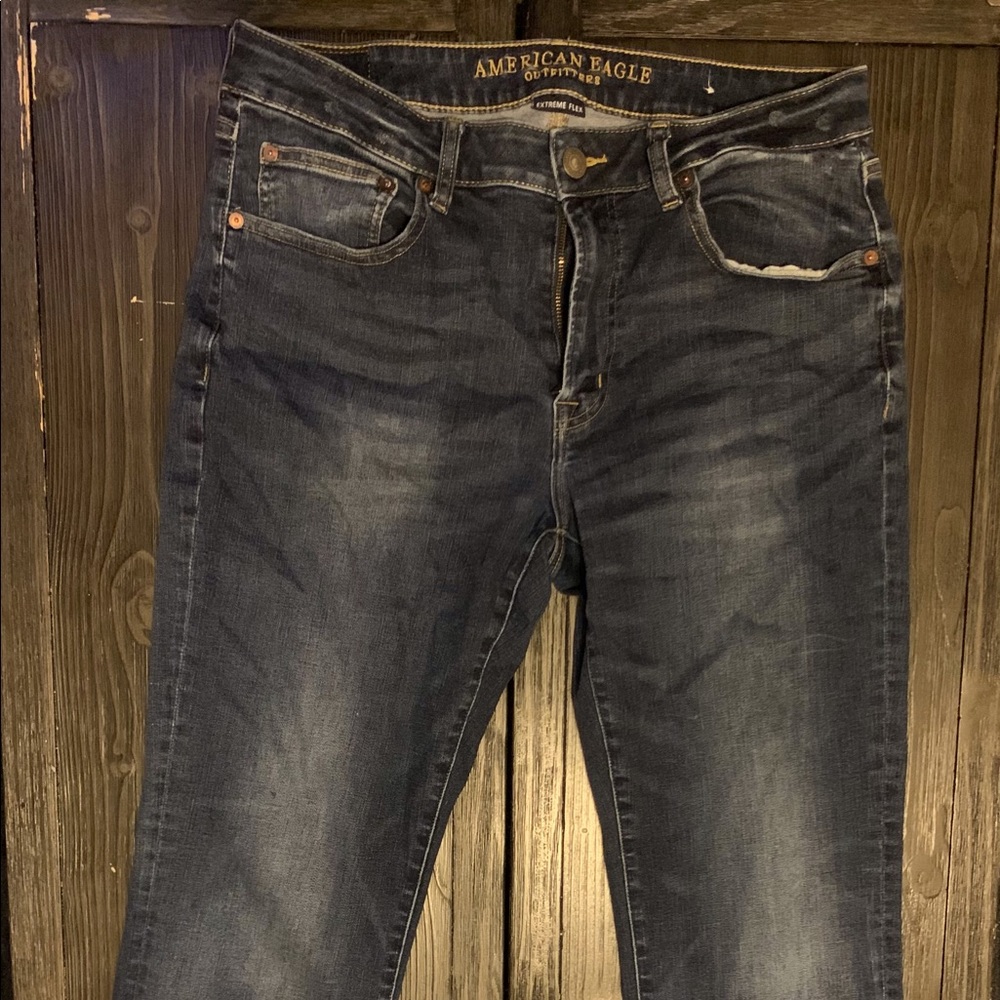 Bundle: 2 Never Worn Jeans American Eagle & Lee